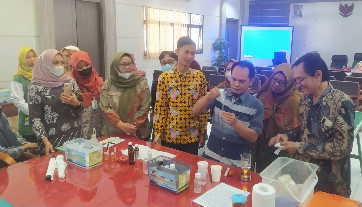 Sosialisasi Model/Teknologi Deteksi Pemanis Makanan/Minuman di Kabupaten Kendal